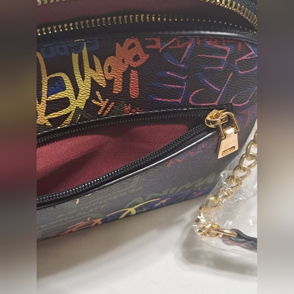 Black Graffiti Printed PU Leather Crossbody Bag with Chain Strap NWT - Picture 5 of 15